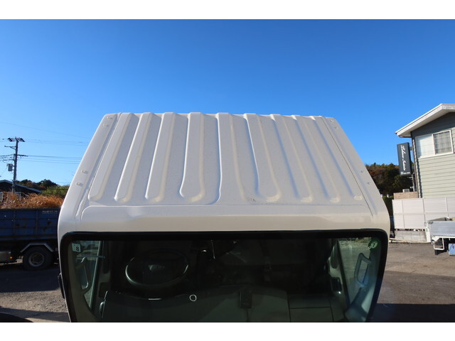 いすゞエルフ冷凍車（冷蔵車）小型（2t・3t）[写真27]