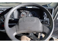 いすゞエルフ冷凍車（冷蔵車）小型（2t・3t）[写真34]