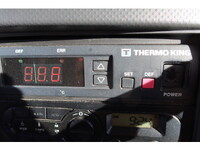 いすゞエルフ冷凍車（冷蔵車）小型（2t・3t）[写真37]