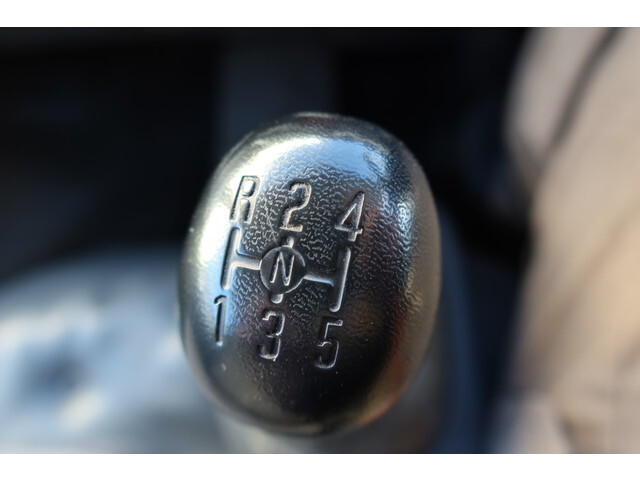 いすゞエルフ冷凍車（冷蔵車）小型（2t・3t）[写真37]