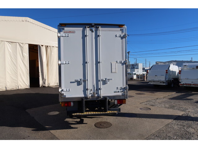 いすゞエルフ冷凍車（冷蔵車）小型（2t・3t）[写真05]