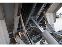 三菱ふそうキャンターパッカー車（塵芥車）小型（2t・3t）[写真21]