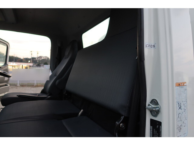 三菱ふそうキャンターパッカー車（塵芥車）小型（2t・3t）[写真40]