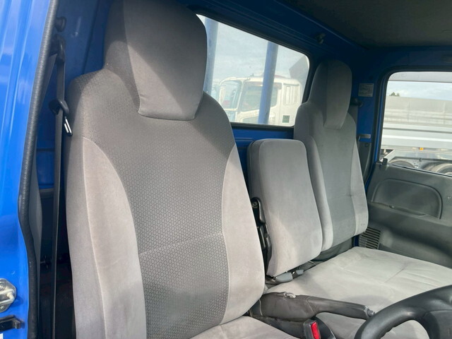 いすゞエルフ平ボディ小型（2t・3t）[写真15]