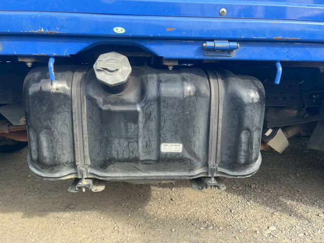 いすゞエルフ平ボディ小型（2t・3t）[写真18]