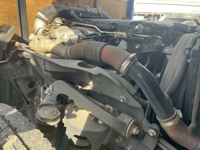 いすゞエルフ平ボディ小型（2t・3t）[写真09]