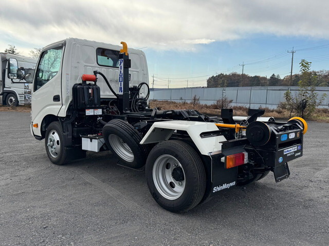 トヨタダイナコンテナ専用車小型（2t・3t）[写真02]