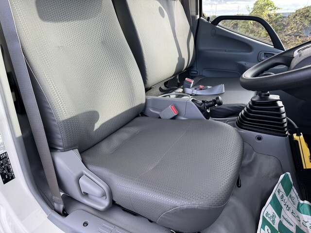 トヨタダイナコンテナ専用車小型（2t・3t）[写真29]