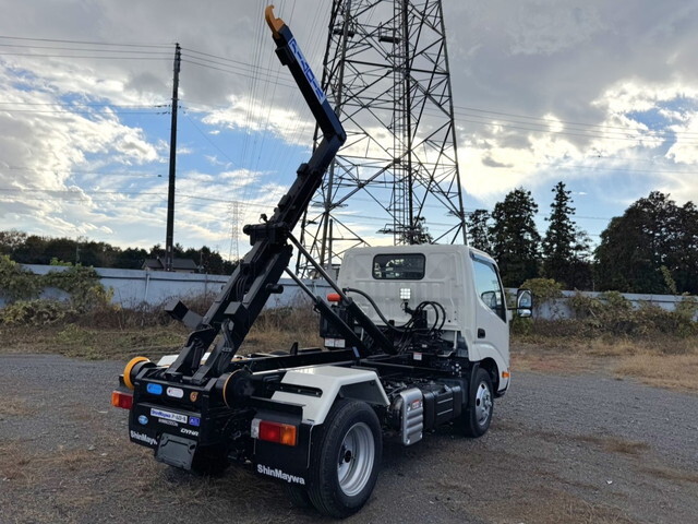 トヨタダイナコンテナ専用車小型（2t・3t）[写真06]