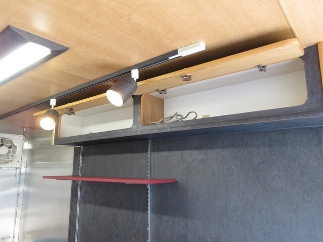 トヨタダイナアルミバン小型（2t・3t）[写真12]