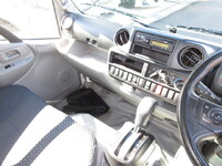 トヨタダイナアルミバン小型（2t・3t）[写真30]