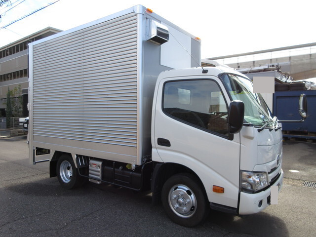 トヨタダイナアルミバン小型（2t・3t）[写真03]