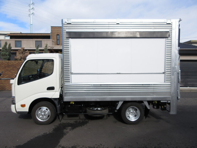 トヨタダイナアルミバン小型（2t・3t）[写真05]