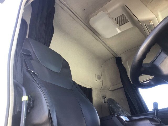 三菱ふそうスーパーグレートトレーラーヘッド（トラクターヘッド）大型（10t）[写真26]