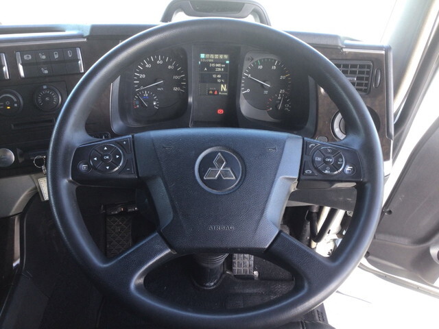 三菱ふそうスーパーグレートトレーラーヘッド（トラクターヘッド）大型（10t）[写真31]