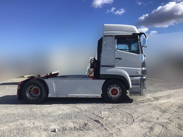 三菱ふそうスーパーグレートトレーラーヘッド（トラクターヘッド）大型（10t）[写真06]