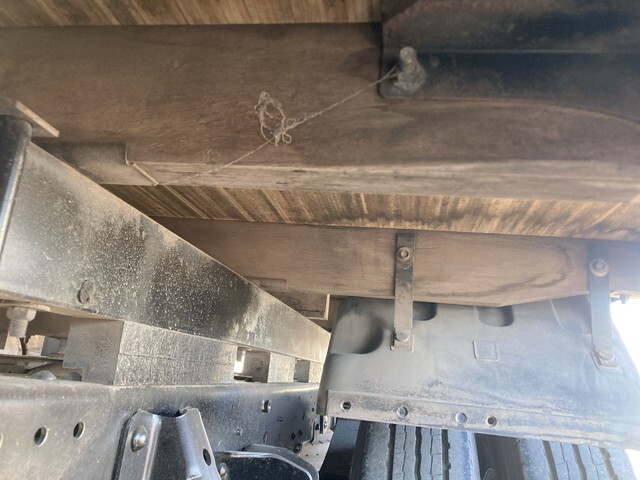 いすゞエルフクレーン4段小型（2t・3t）[写真25]