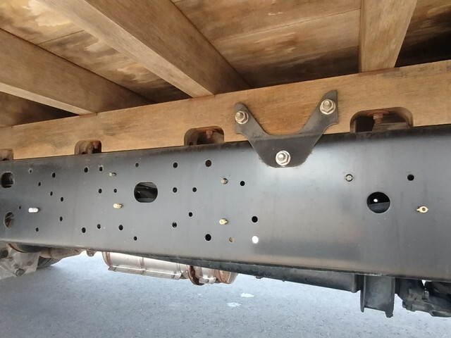 日野レンジャー平ボディ中型（4t）[写真14]