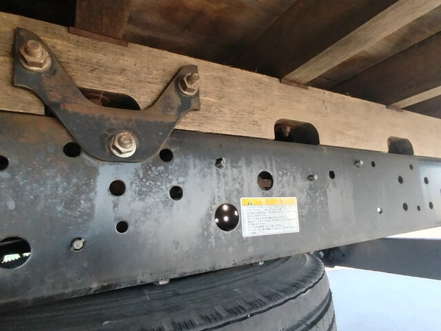 日野レンジャー平ボディ中型（4t）[写真15]