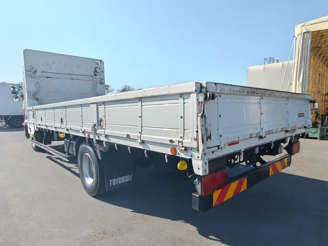 日野レンジャー平ボディ中型（4t）[写真02]