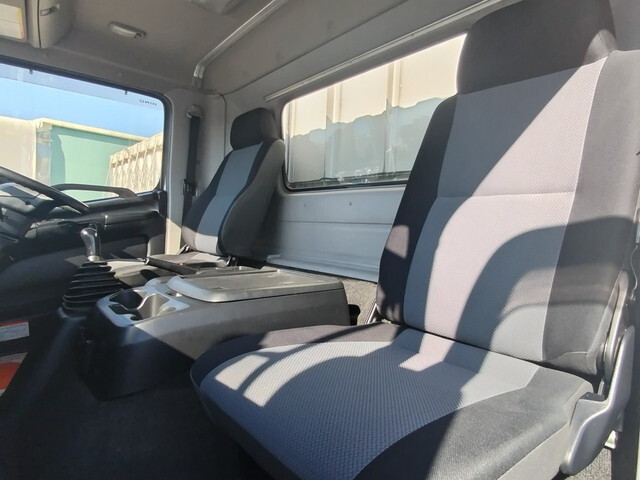 日野レンジャー平ボディ中型（4t）[写真20]