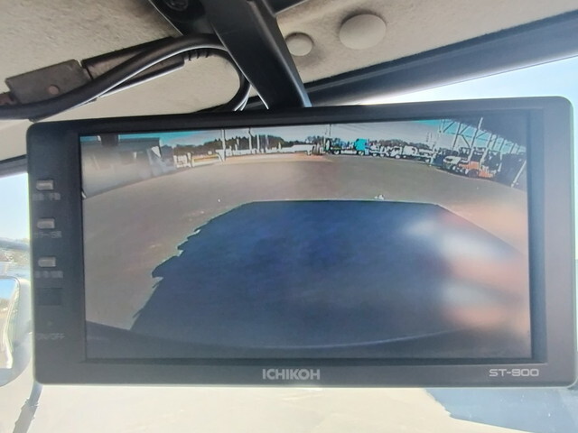 日野レンジャー平ボディ中型（4t）[写真24]