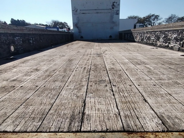 日野レンジャー平ボディ中型（4t）[写真07]