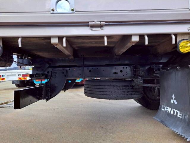 三菱ふそうキャンタークレーン5段小型（2t・3t）[写真14]