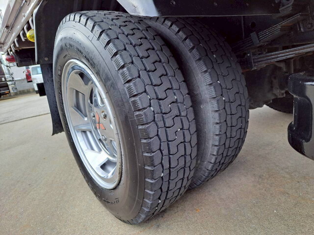 三菱ふそうキャンタークレーン5段小型（2t・3t）[写真24]