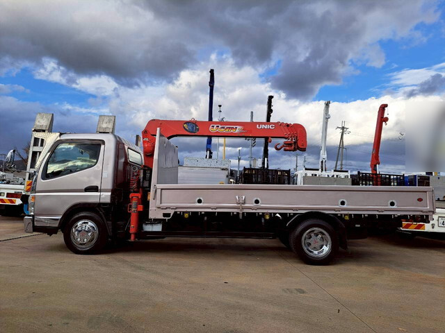 三菱ふそうキャンタークレーン5段小型（2t・3t）[写真04]