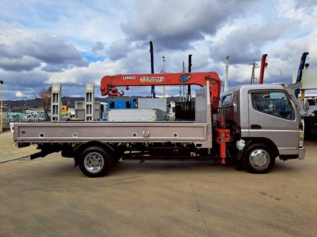 三菱ふそうキャンタークレーン5段小型（2t・3t）[写真07]