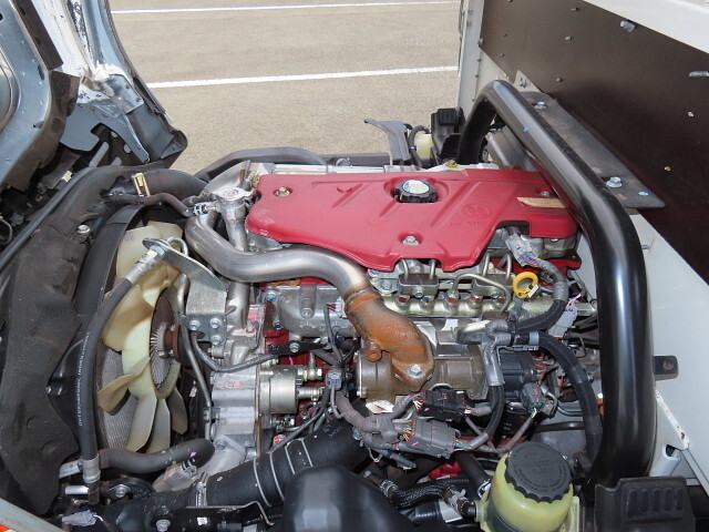 日野デュトロ平ボディ小型（2t・3t）[写真13]