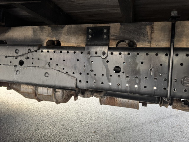 いすゞフォワードクレーン5段中型（4t）[写真28]