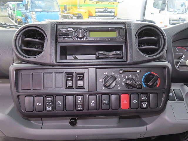 日野デュトロアルミバン小型（2t・3t）[写真20]