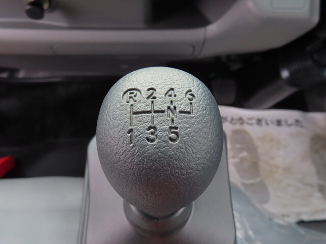 日野デュトロアルミバン小型（2t・3t）[写真21]