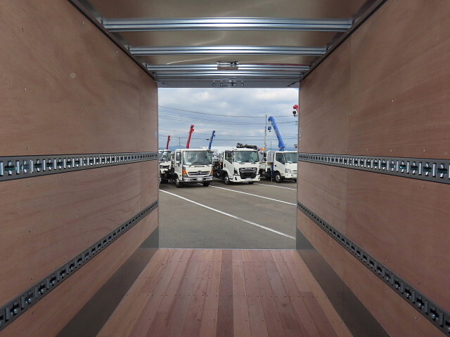 日野デュトロアルミバン小型（2t・3t）[写真26]