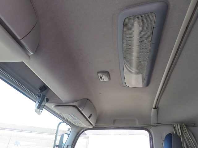 いすゞフォワードアルミウイング中型（4t）[写真22]