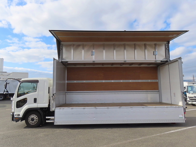 いすゞフォワードアルミウイング中型（4t）[写真26]