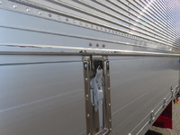 いすゞフォワードアルミウイング中型（4t）[写真34]