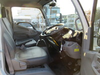 日野デュトロ平ボディ小型（2t・3t）[写真20]