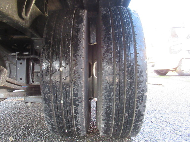 日野デュトロ平ボディ小型（2t・3t）[写真26]