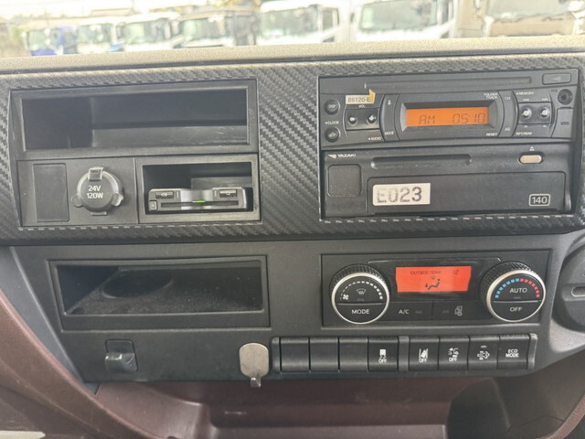 日野レンジャーアルミウイング中型（4t）[写真12]