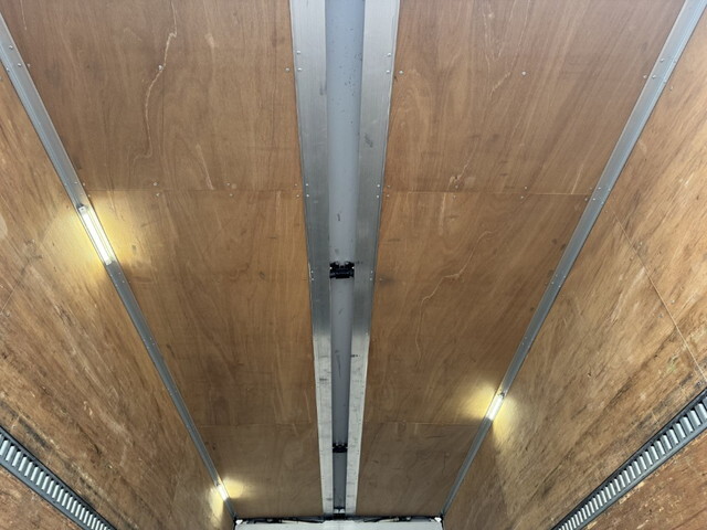 日野レンジャーアルミウイング中型（4t）[写真23]