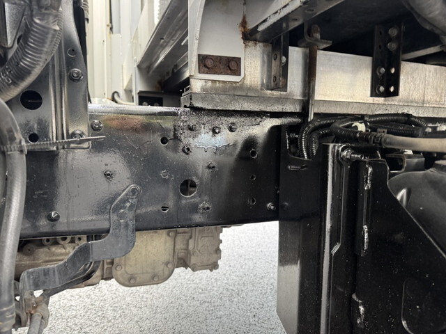 日野レンジャーアルミウイング中型（4t）[写真35]