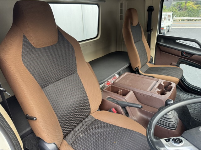 日野レンジャーアルミウイング中型（4t）[写真05]