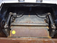 UDトラックスコンドルパッカー車（塵芥車）増トン（6t・8t）[写真12]