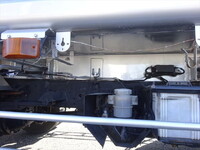 UDトラックスコンドルパッカー車（塵芥車）増トン（6t・8t）[写真07]