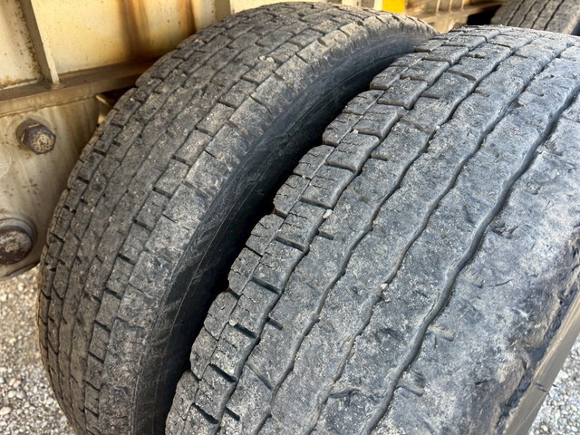 その他のメーカーその他の車種煽付平床式トレーラー大型（10t）[写真33]