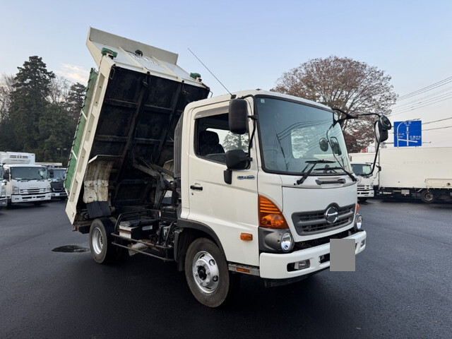 日野レンジャーダンプ中型（4t）[写真03]