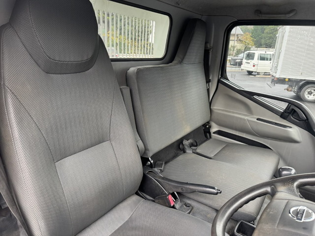 日産アトラスダンプ小型（2t・3t）[写真13]